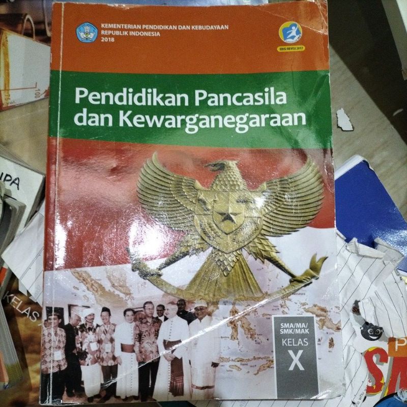 

buku pkn kelas 10 kelas 1 sma