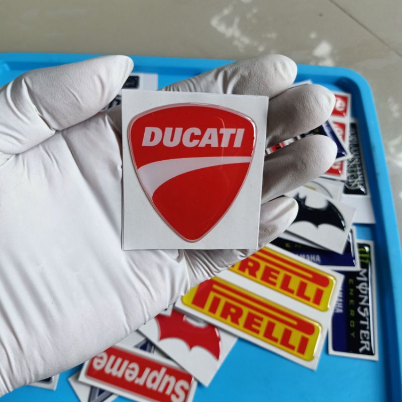 

Stiker timbul lentur Ducati