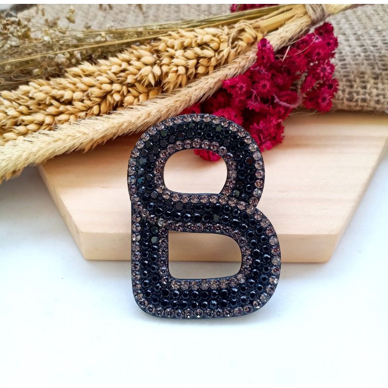 Brooch Buttonscarves/Bros Buttonscarves/Bros Buttonscarves KW/Bros Buttonscarves Mata/Bros Buttonscarves Mutiara-Black-A