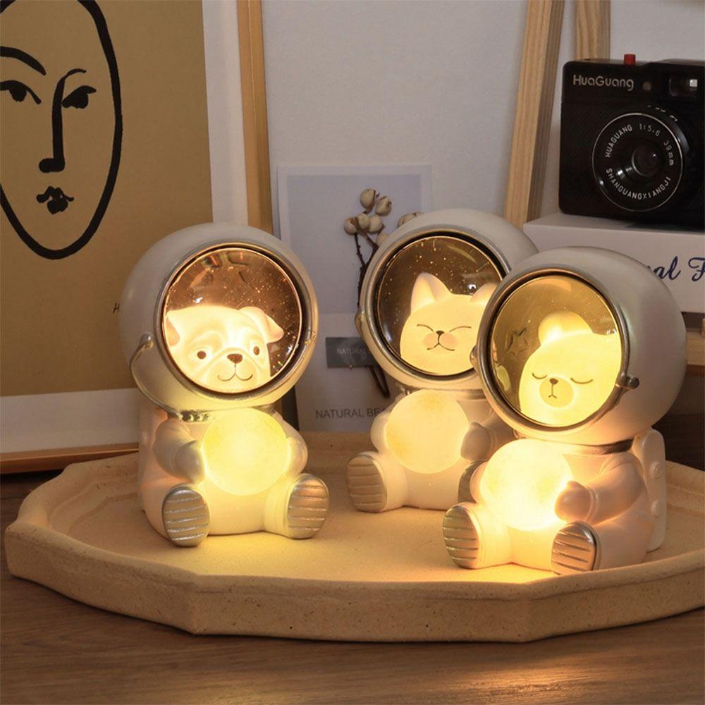 REBUY Lampu Tidur Lucu Spaceman Astronot Galaxy Guardian Hiasan Kamar Tidur