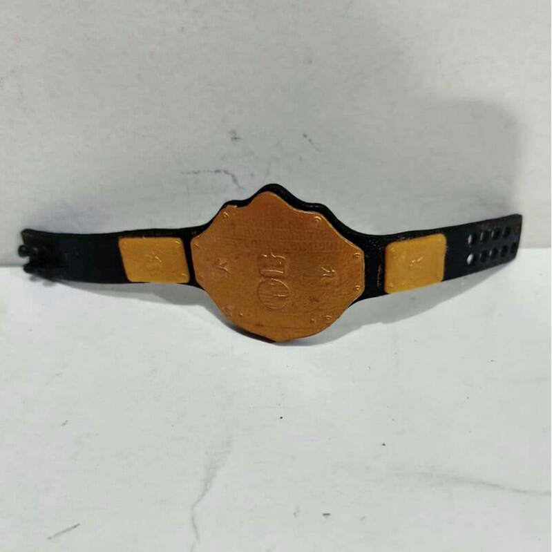 mainan aksesoris dioramasabuk D smackdown wwe figure untuk skala 1:1