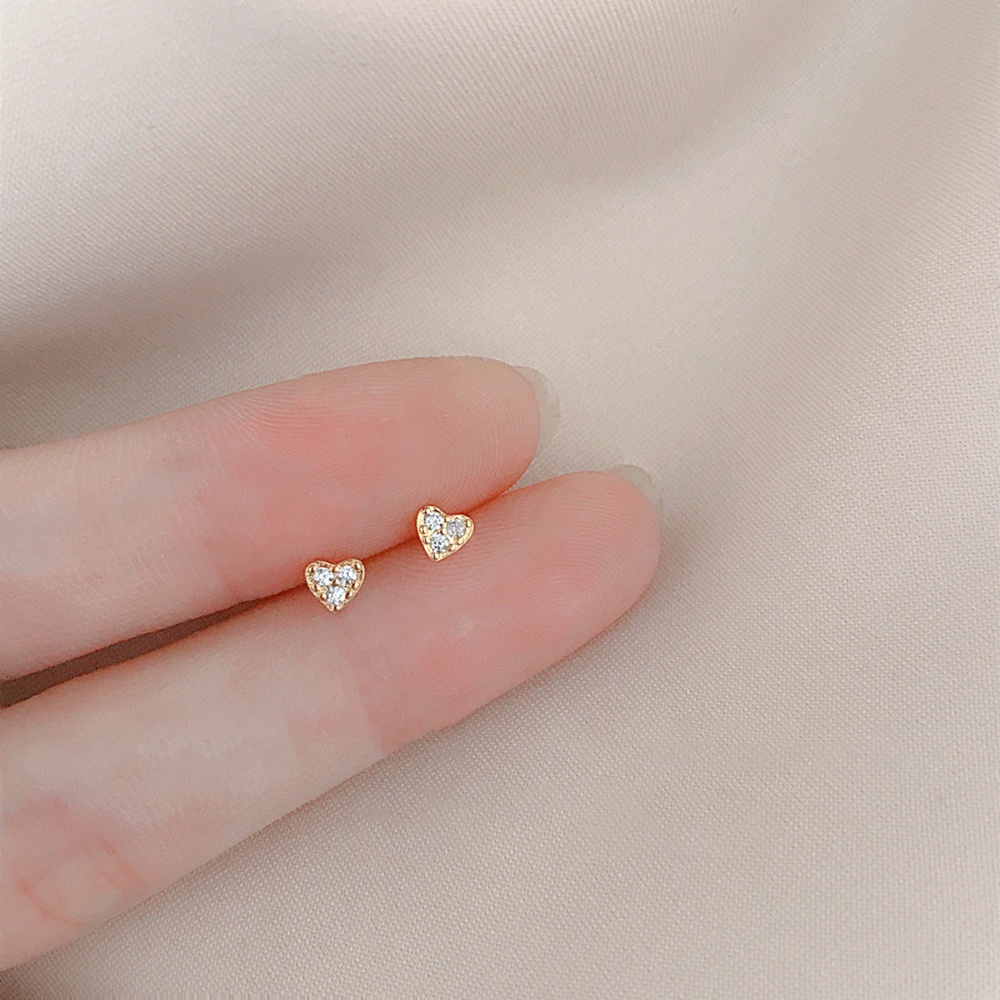 【COD Tangding】Anting Tusuk Bentuk Hati Mini Simple Aksesoris Wanita