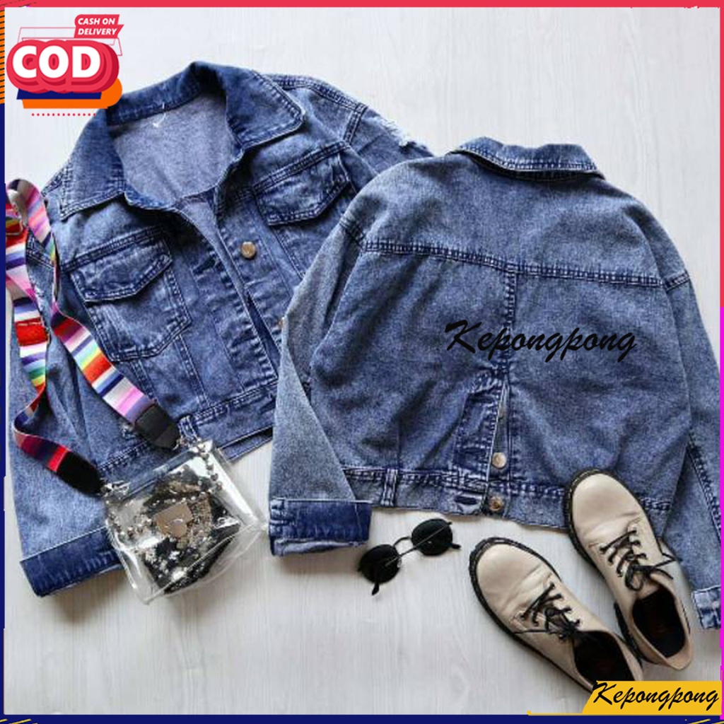 Jaket Jeans Wanita Kancing Belakang Crop