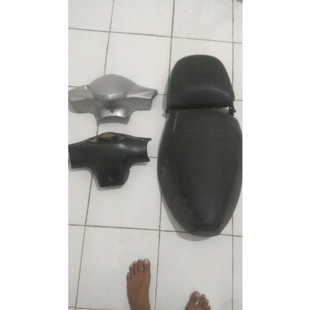 batok depan dan spedometer plus jok lipat kymco free ex