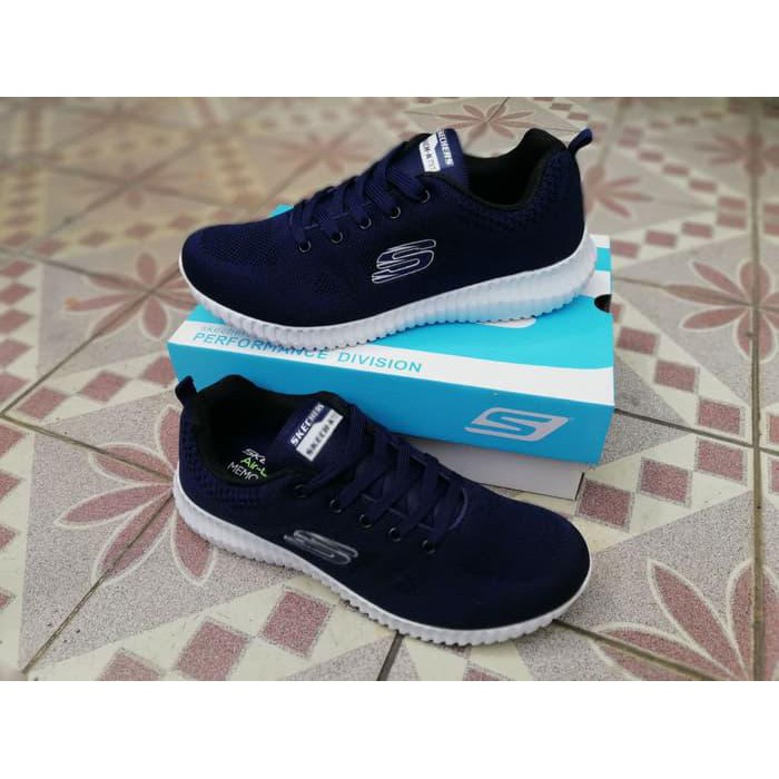 Sepatu Sketcher Skechers New Lace Man - Hitam, 41