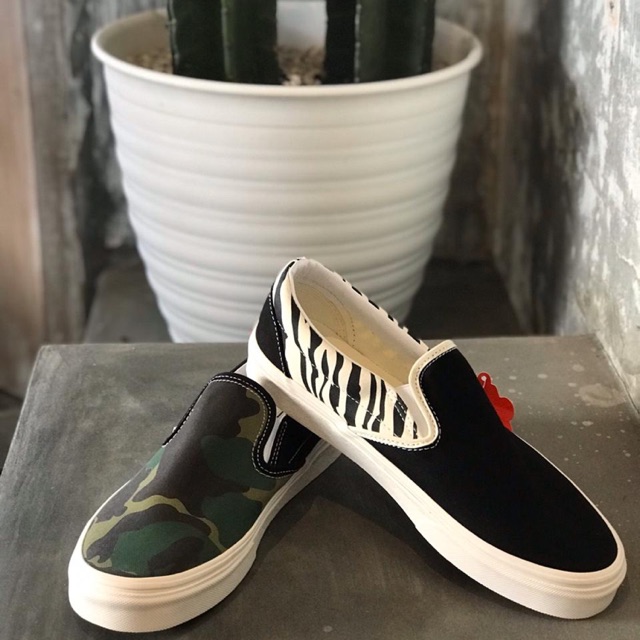 mismatch vans slip on