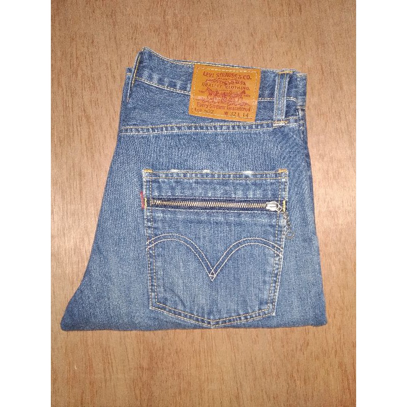 levis 502 pendek size 32 second original