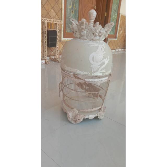 SANGKAR PERKUTUT NAGA TARUNG MENTAHAN