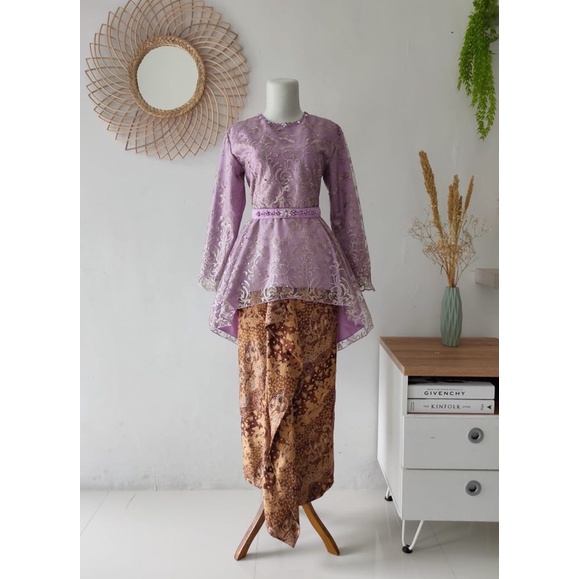 Kebaya pagar ayu New lesti/kebaya domas New lesti