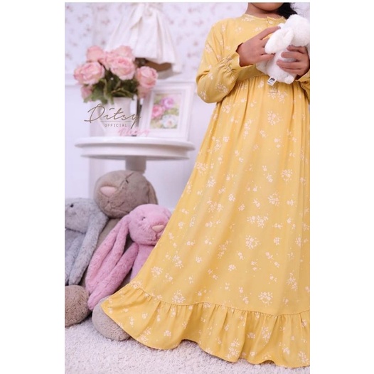 Ditsy Vaia Yellow Nightgown
