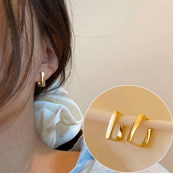 Anting Tusuk Bentuk Kotak Bahan Metal Lapis Emas 14K Gaya Retro