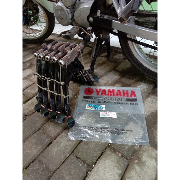 standar tengah scorpio ori pnp sett as jagang anti hoyak hayik jagang pio ori pnp sett repairkit