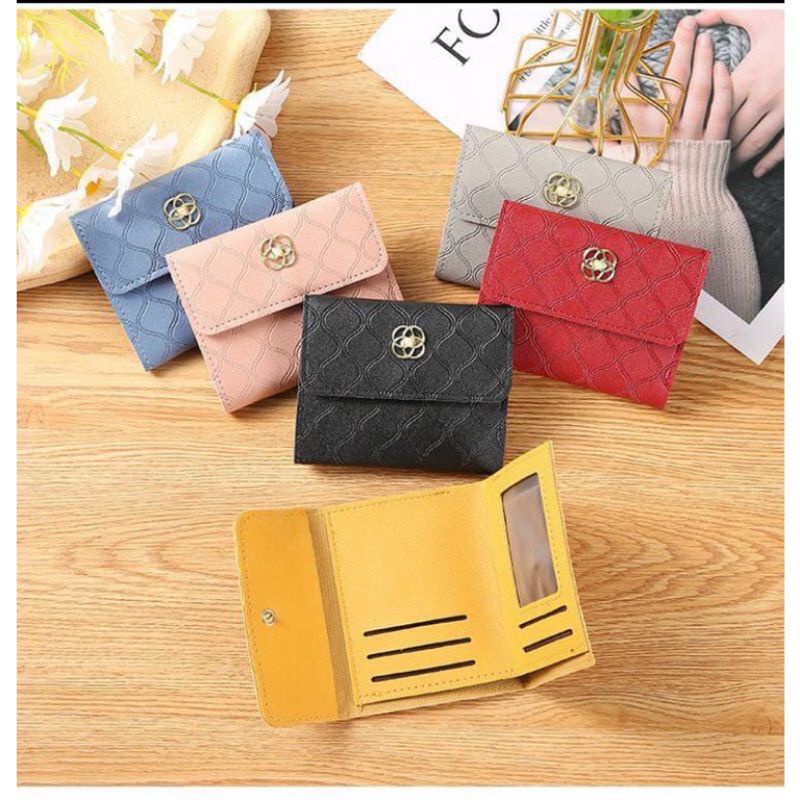 DOMPET WANITA SIMPLE LENGKUNG BUNGA