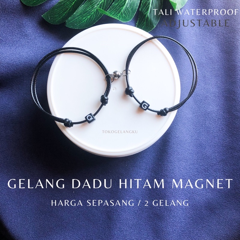 (2 Gelang) Gelang Dadu Hitam Couple Magnet / Huruf Inisial Tali Waterproof Premium / Gelang Couple Sahabat-Pacar / Murah dan Real Pict / gelang Wanita pria / gelang laki laki perempuan