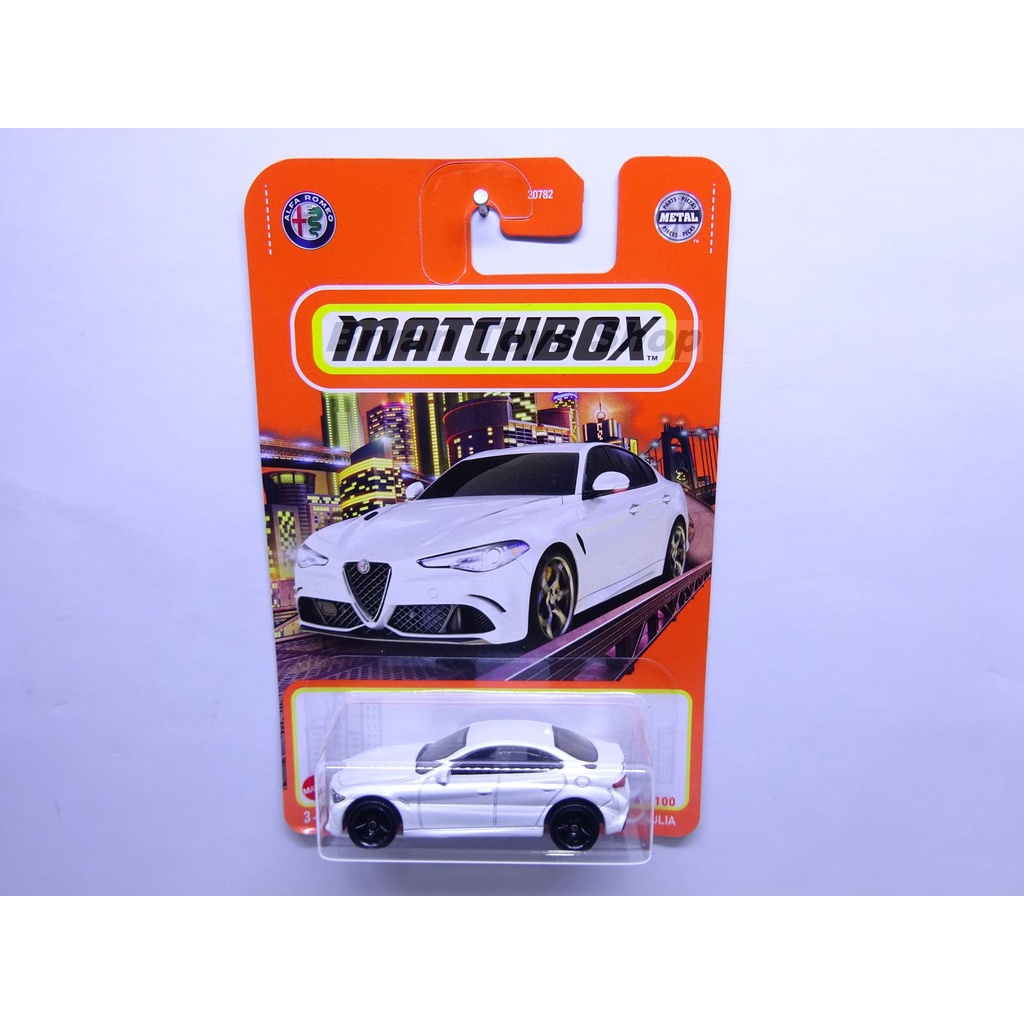 Matchbox 2016 Alfa Romeo Giulia Putih