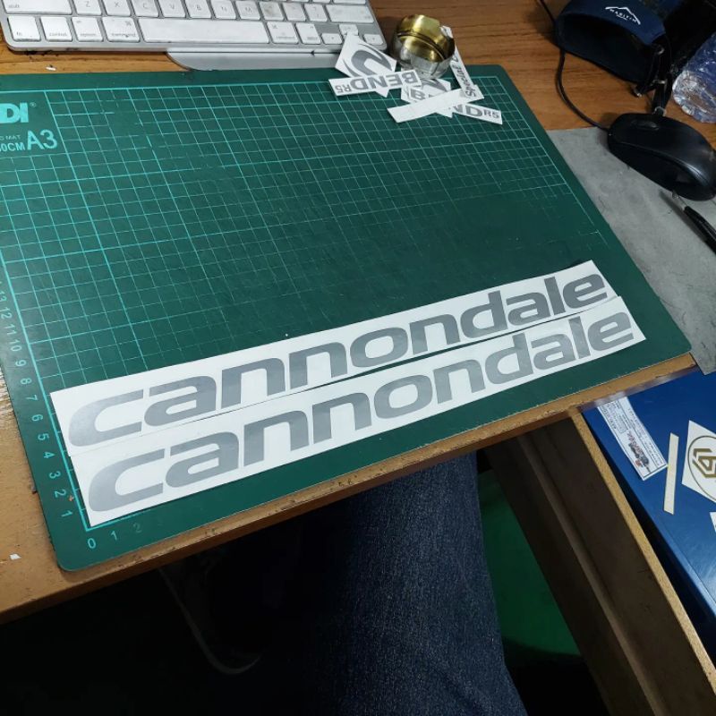 

Sticker Cutting Cannondale isi 2 pcs