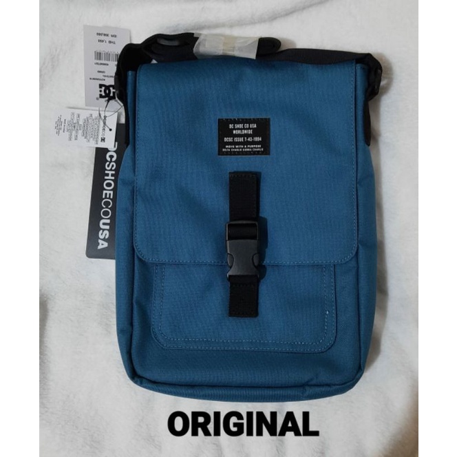 DC SHOE CO USA ORIGINAL TAS SELEMPANG DC SHOE / DC SHOE CO USA SLINGBAG warna biru , DC explorer sat