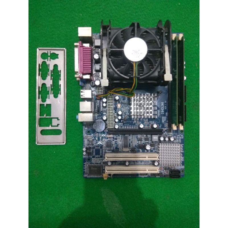 Paket mobo 478 + prosesor P4 + ram 1 gb