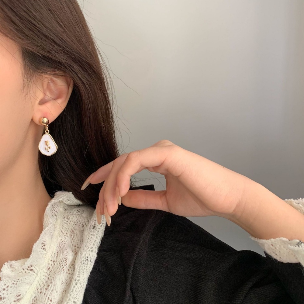 Anting Tusuk Gantung Temperament Desain Geometri Asimetris Gaya Retro Untuk Wanita