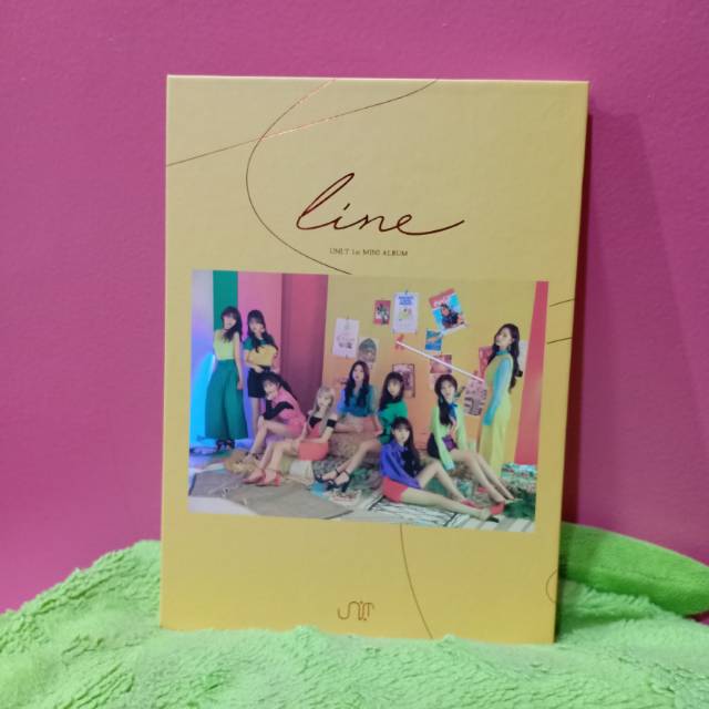Mini Album UNI.T 'Line'