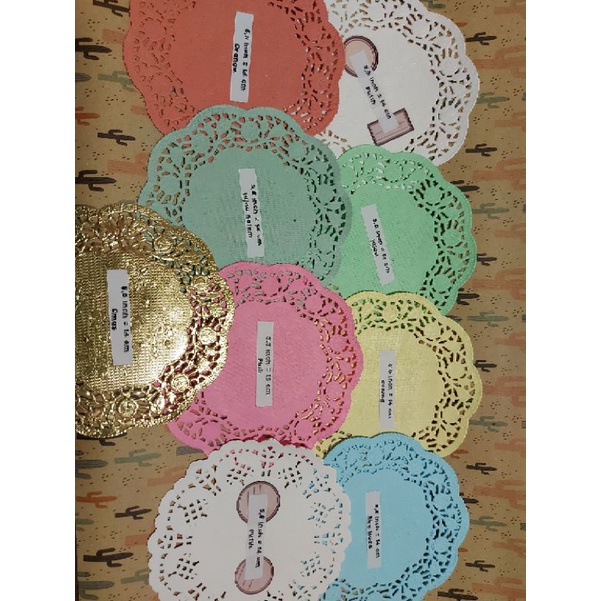 

[Chacha] Paper Doilies Kertas Alas Renda Warna Putih Pink Hijau Biru Kuning Orange Emas Gold 5,5 inchi 14 cm art craft scrapbook bujo journal supplies