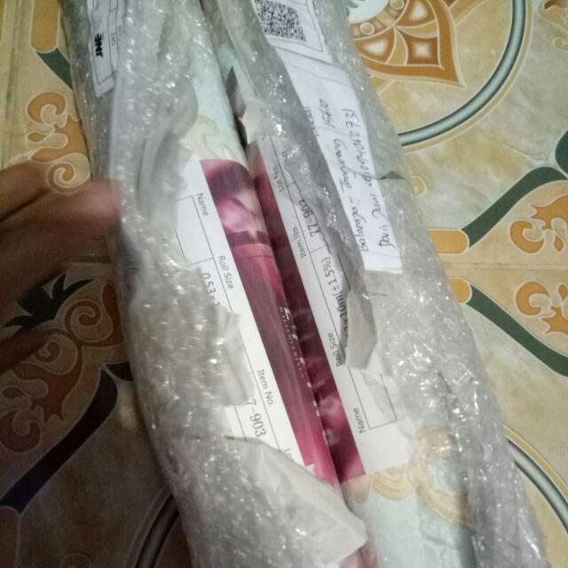 Wallpaper Dinding Bunga Rose Ulir Gold Klasik Mewah