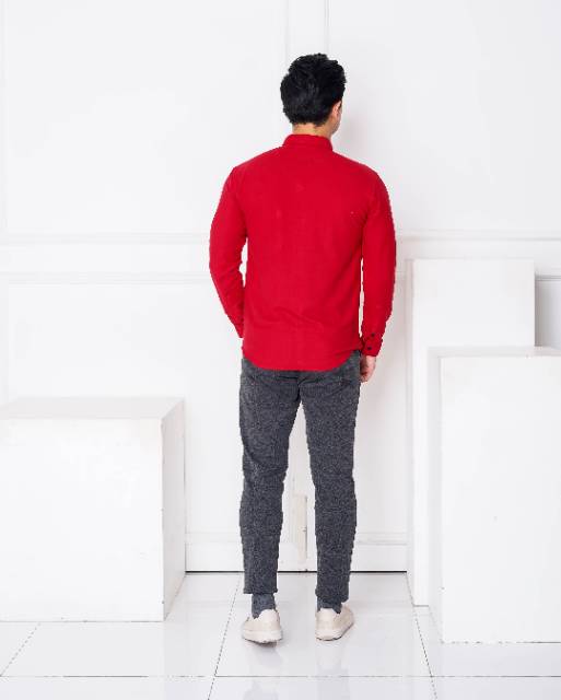 Kemeja Pique Basic Merah by Mubeng co