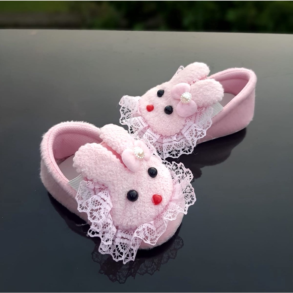 TOKOERS PRP08 Sepatu baby bayi perempuan prewalker 1 - 12 bulan motif Boneka Kelinci bahan bulu lembut