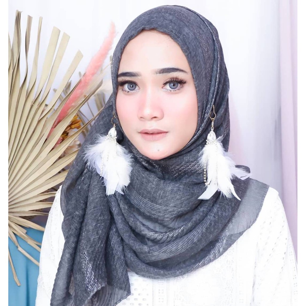 Hijab Pashmina Plisket Aksen Benang Perak Abu Tua Shopee Indonesia