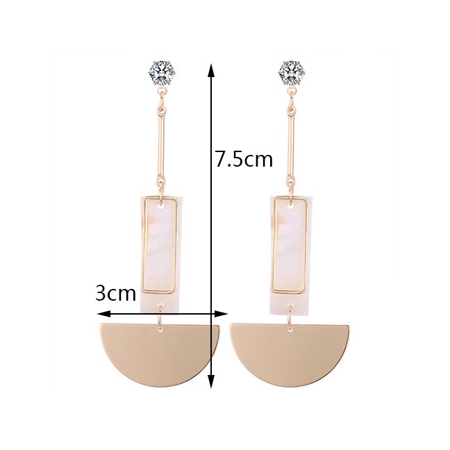 LRC Anting Tusuk Elegant Gold Color+beige Sector Shape Decorated