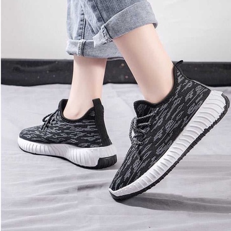 Sepatu Sneakers Wanita Fashionable - Y-8