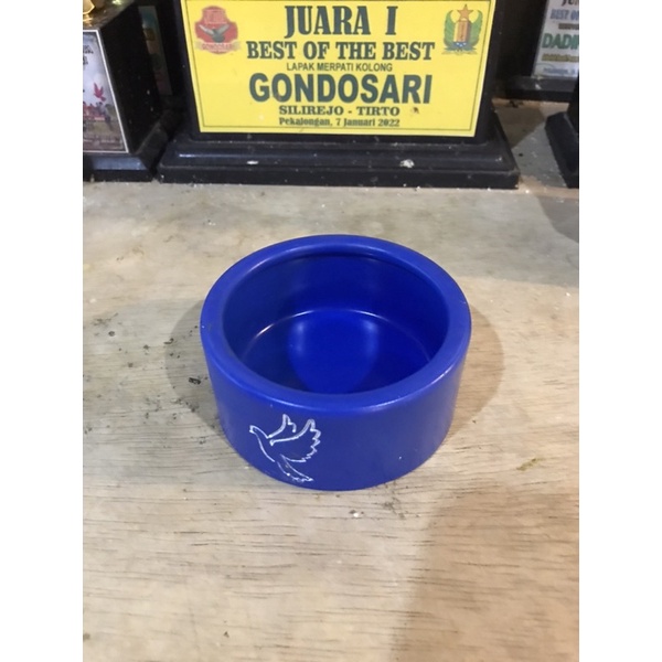 Tempat makan merpati / cepuk fiber