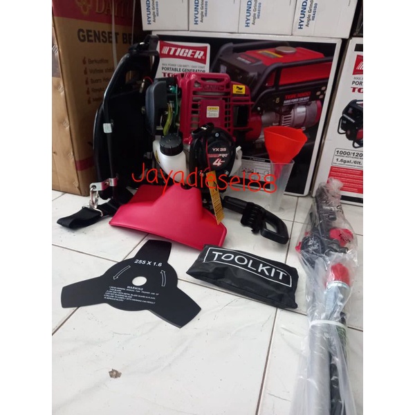 Mesin Potong Rumput 4Tak YAMAMAX