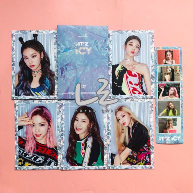 ITZY - IT’z ICY PO Benefit ICY ver (Postcard & Sticker)