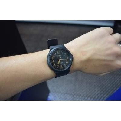 Casio General MW240-1B 7B 7E / MW-240-1B 1E 7B 7E Pria Analog Karet Hitam
