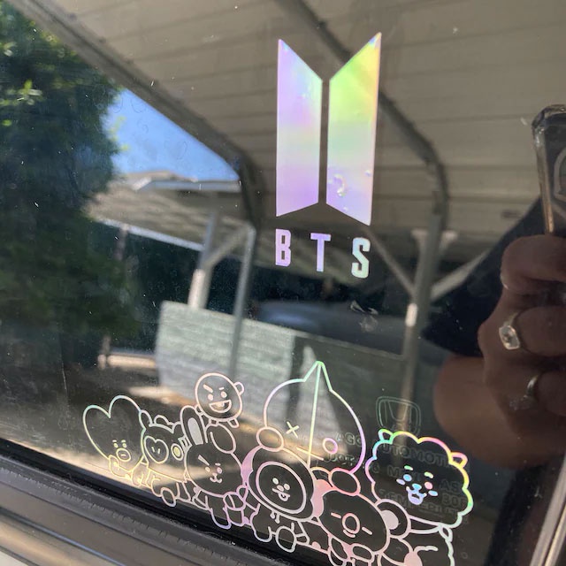 Stiker Hologram BTS Army, Stiker seri BTS21 untuk Laptop, Kulkas, Tempat minum, Gelas, Koper, Mobil, Hologram Sticker BTS Army Bomb Label Nama Lightstick Waterproff Anti Gores