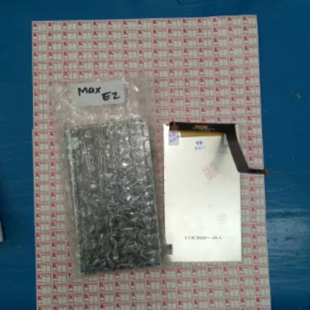 LCD SMARTFREN ANDROMAX E2 B16C2H