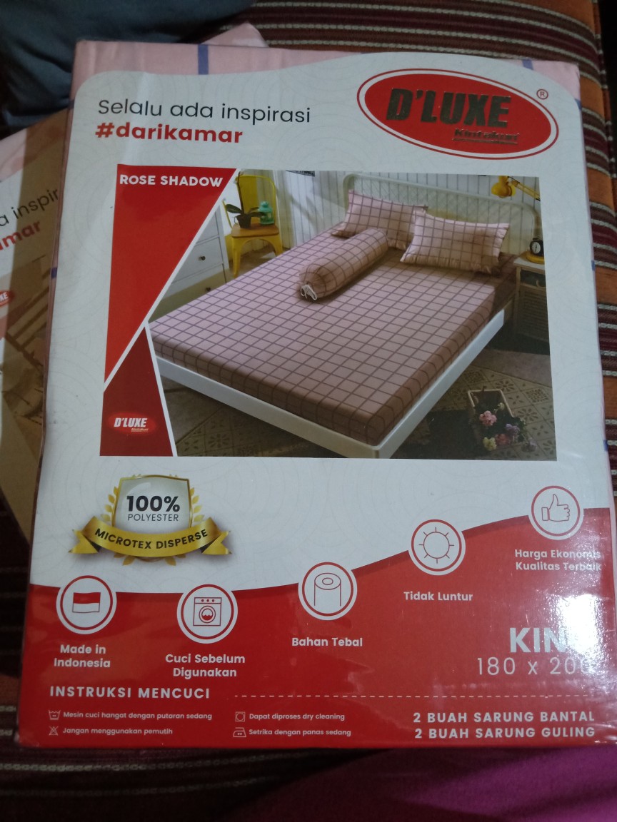 Kintakun Isthana - Sprei Kintakun Dluxe 180x200 - Rainbow 2/travis/stella/rose Shadow