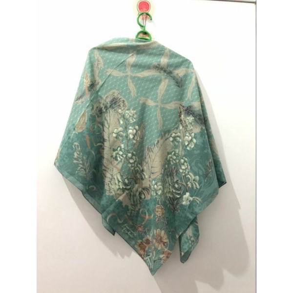 PRELOVED RIAMIRANDA SCARF