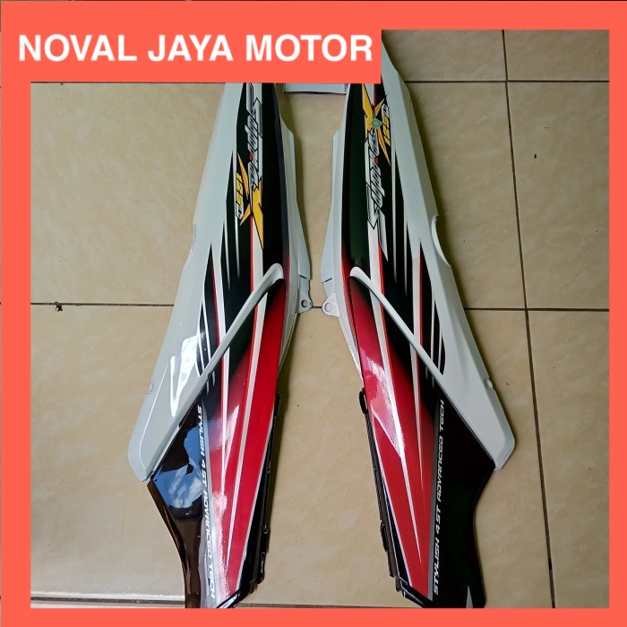 Body belakang Supra X 125 lama putih