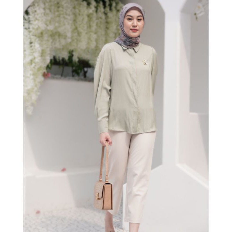 AS IS ITEM Aimer shirt by benang jarum (Mint size M)