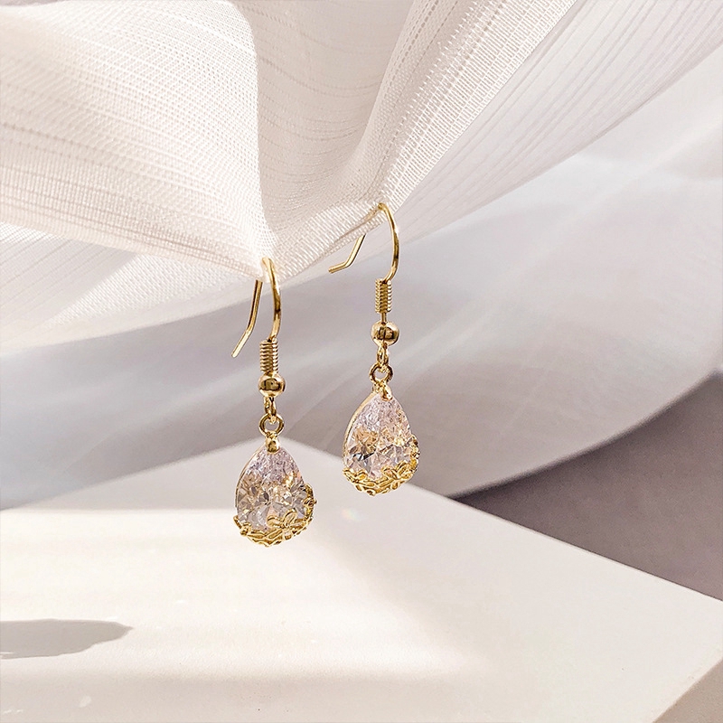 Anting Model Water Drop Aksen Kristal Untuk Wanita