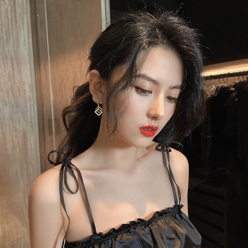 YSM ANTING TUSUK ALA KOREA 1202 ANTING WANITA KOREAN FASHION PANJANG PITA PERSEGI BUNGA EARRING MURAH IMPORT-5