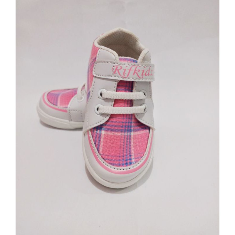 Rifkidz kotak prepet Sepatu Anak Perempuan Usia 1-3 Tahun Anti Licin Prepet Kain size 22-25 Lucu