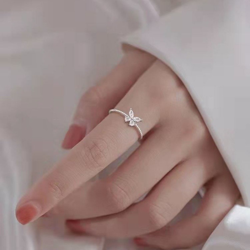 Cincin 925 Silver Desain Kupu-Kupu Aksen Berlian Untuk Wanita