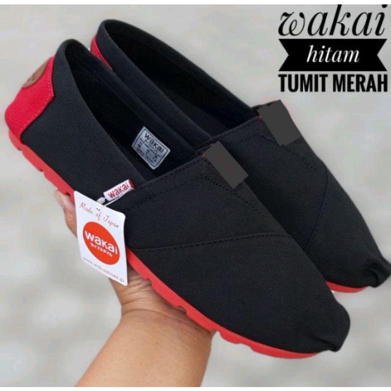 Sepatu pria wanita Wakai hitam tumit merah