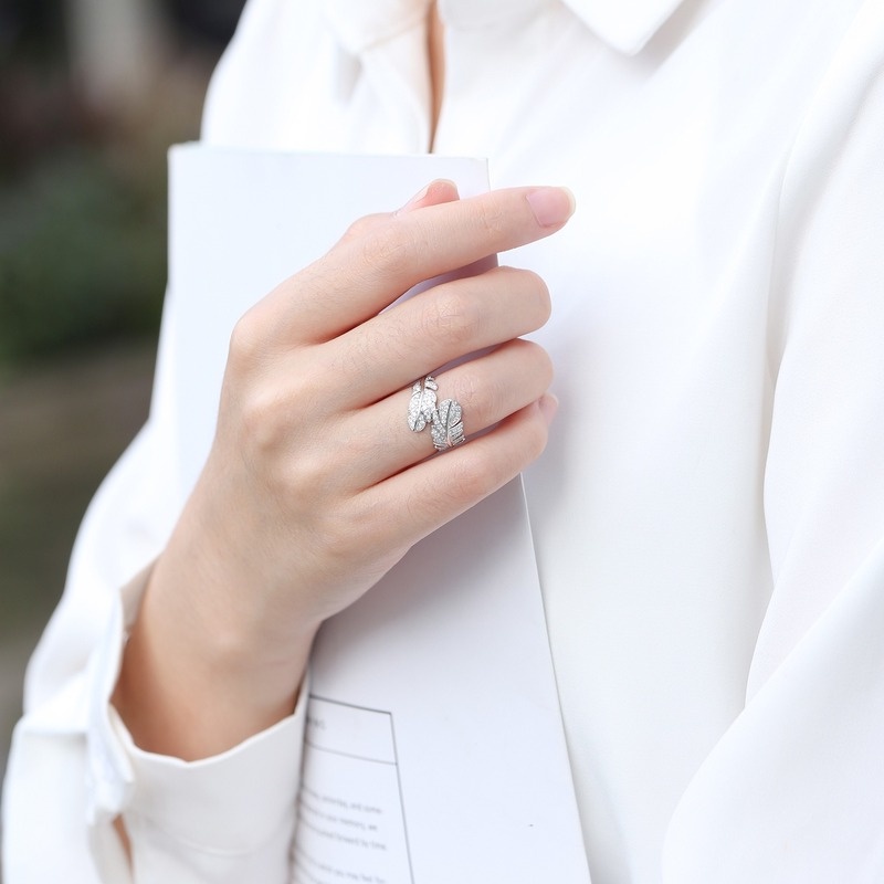 Beautiful Super Fairy Design Exquisite Feather Ring