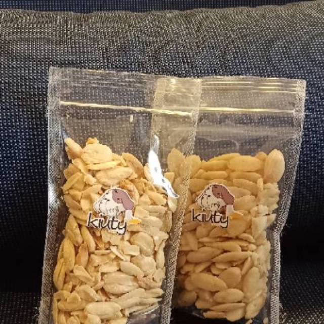 

KACANG KENARI : mentah dan oven