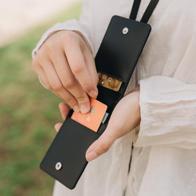 

Id Card Kulit Kancing Lanyard Kulit Asli Kancing Hustle Hog Iii Black Terlaris