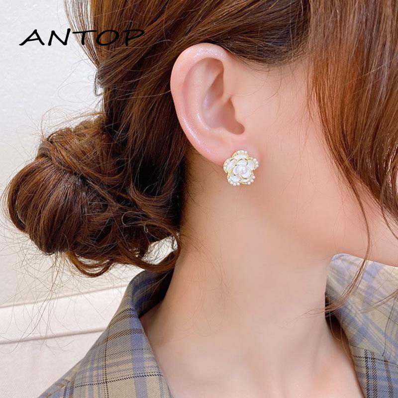 Anting Tusuk Bentuk Bunga Camellia Gaya Vintage